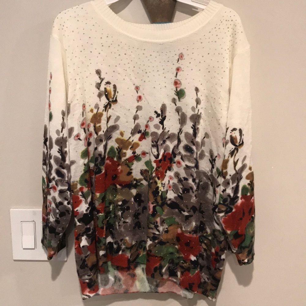 Cream mid sleeve light sweater